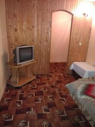 Гостевой дом Schedryk Микуличин Семейный номер с душем-34